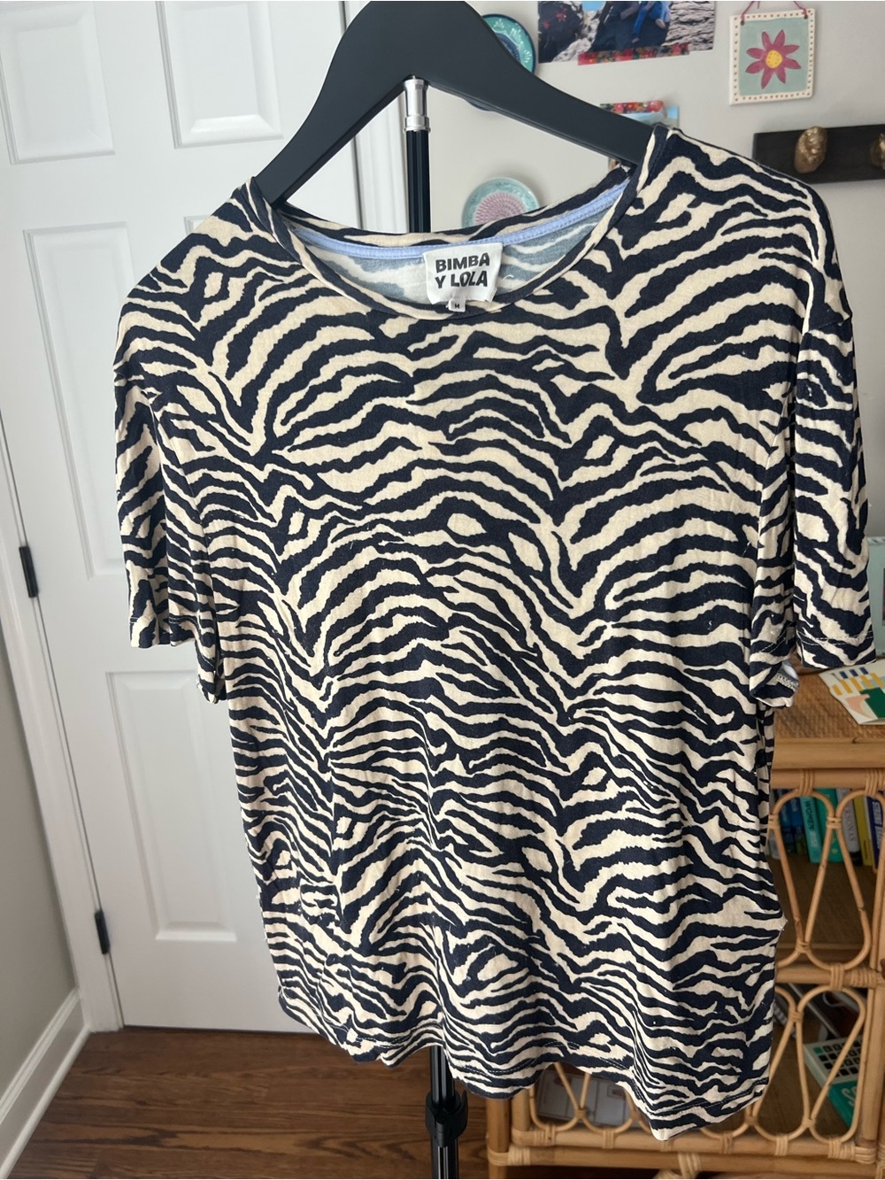 Bimba Y Lola Women's Black and Cream Zebra Print Tee